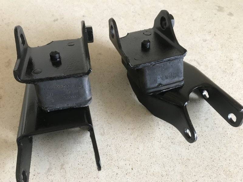 FOR SALE - 1970-1971 B & E body 340 motor mount brackets with isolators ...