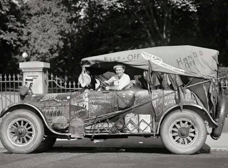 Jeff Davis the Hobo King in a 1917 REO touring car..jpg