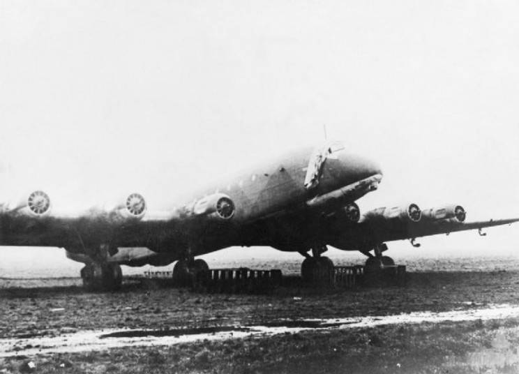 Junker_JU-390_V2_resize_md.jpg