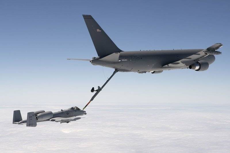 KC-46_refuels_A-10_during_Milestone_C_test.jpg