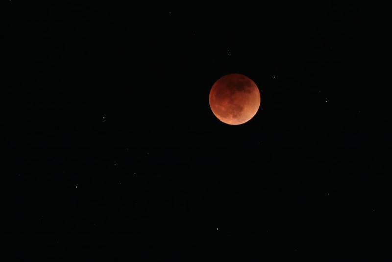 lunar-eclipse-051522-03-L.jpg