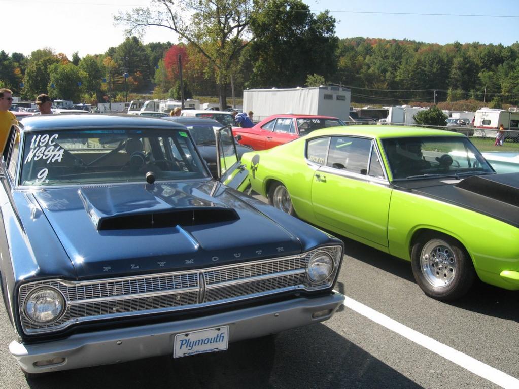 LVR MOPAR DAY 2010 062.jpg