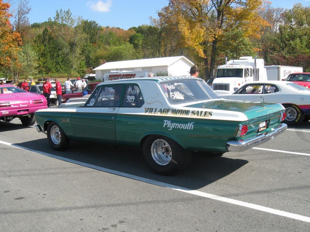 LVR MOPAR DAY 2010 074.jpg