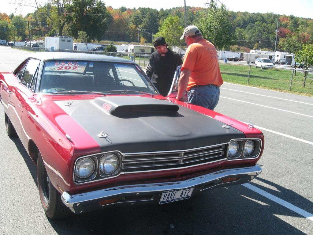 LVR MOPAR DAY 2010 090.jpg