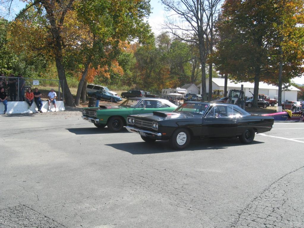 LVR MOPAR DAY 2010 092.jpg