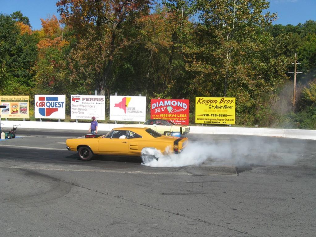 LVR MOPAR DAY 2010 098.jpg