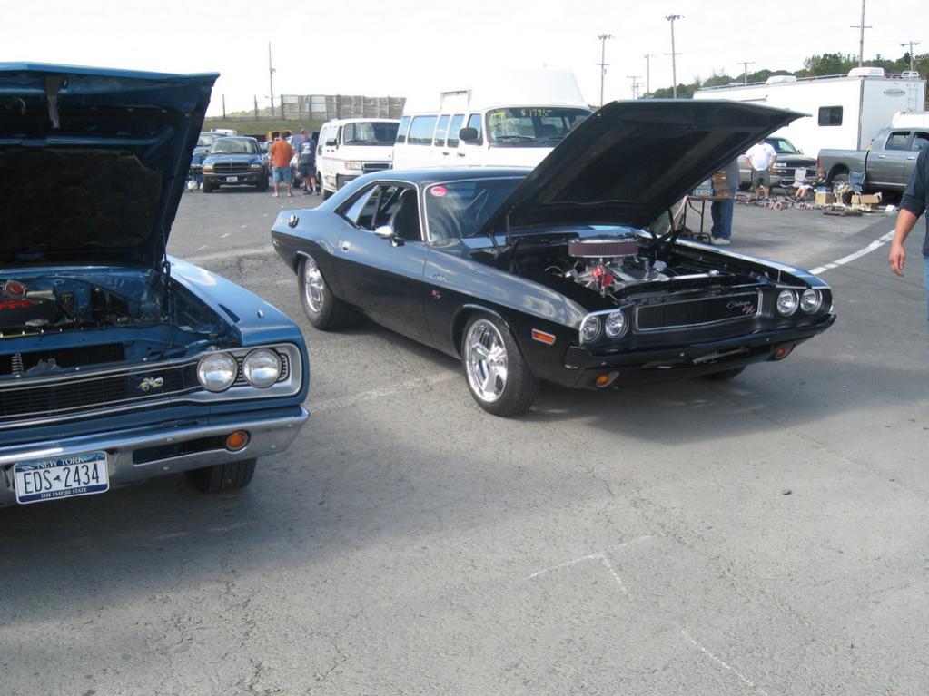 LVR MOPAR DAY 2010 127.jpg