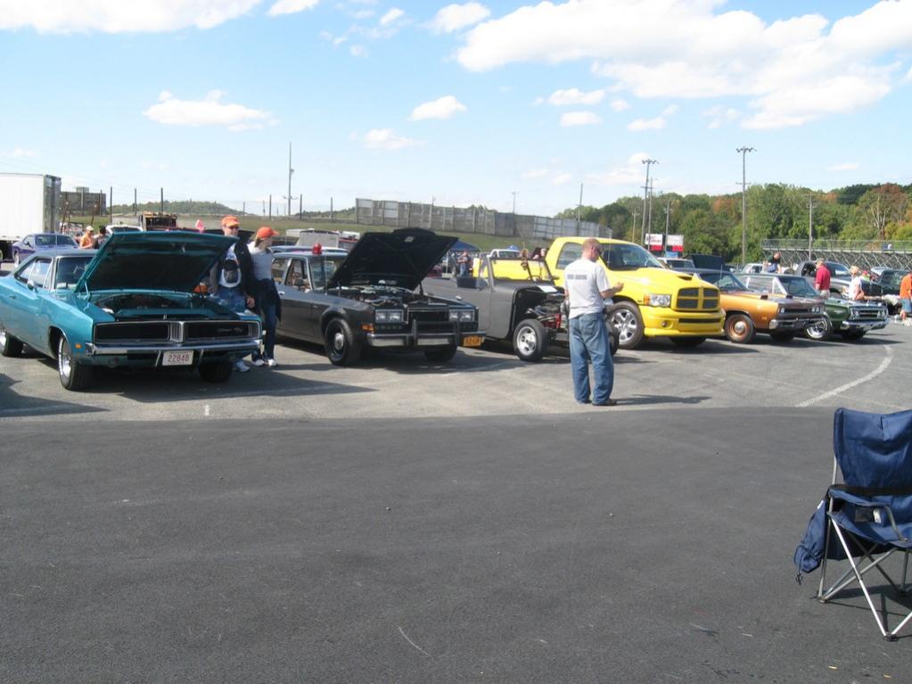 LVR MOPAR DAY 2010 129.jpg