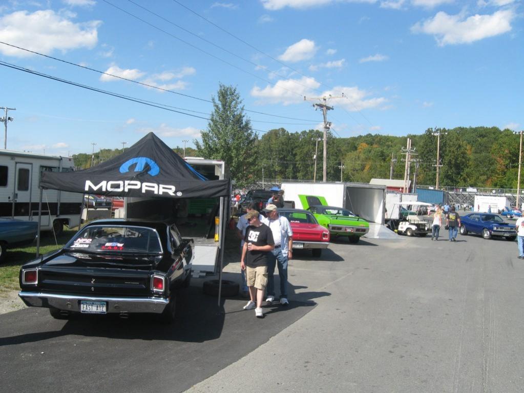 LVR MOPAR DAY 2010 137.jpg