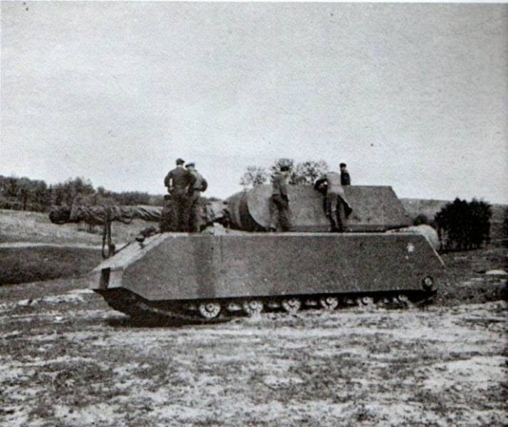 maus_tank_in_1945-741x623.jpg