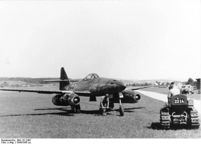 me-262a-1a-werk-nummer-50071-1945_survivor_3.jpg