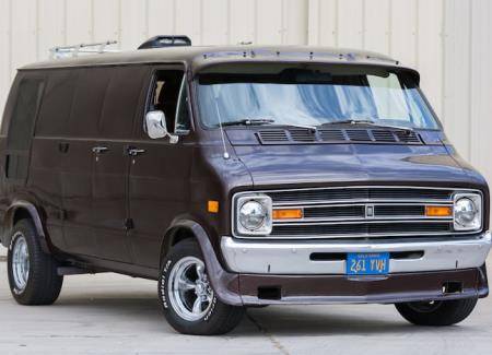 mecum-custom-van(13).jpg