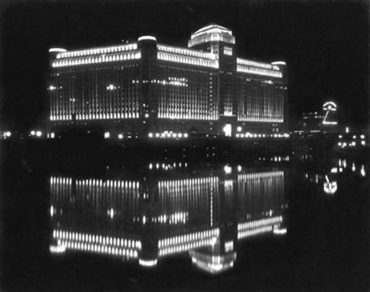 Merchandise  Mart - 1935.jpg