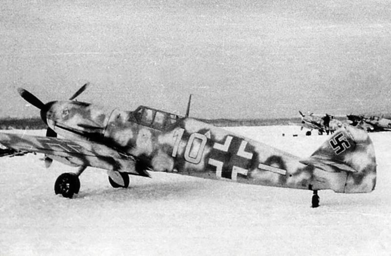 Messerschmitt-Bf-109G2R6-6.JG5-(Y10+-)-Hans-Dobrich-Stkz-DU+YP-WNr-13916-Finland-1943-07.jpg