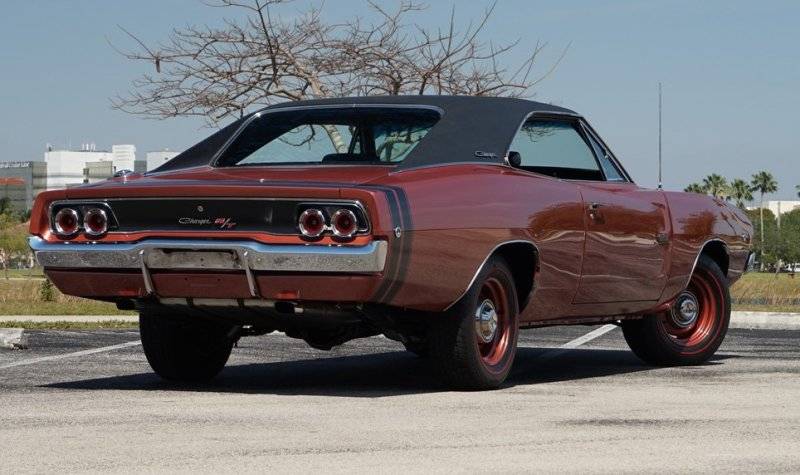 Misc Front End (1535) '68 Dodge Hemi Charger RT 2.jpg