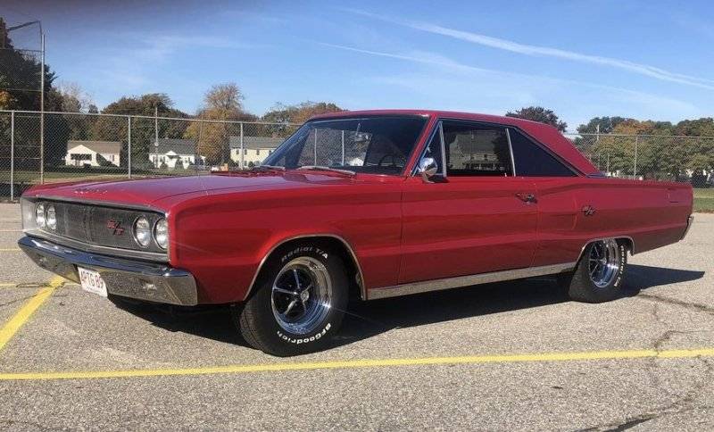 Misc Front End (1538) '67 Dodge Coronet RT.jpg