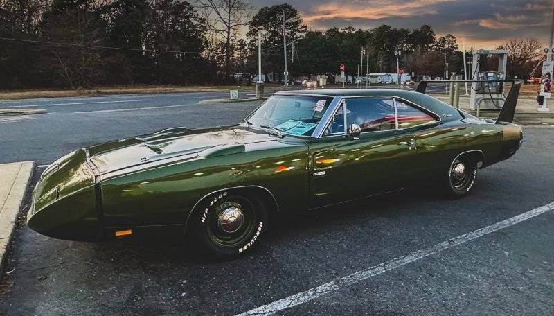 Misc Front End (1566) '69 Dodge Hemi Charger Daytona.jpg