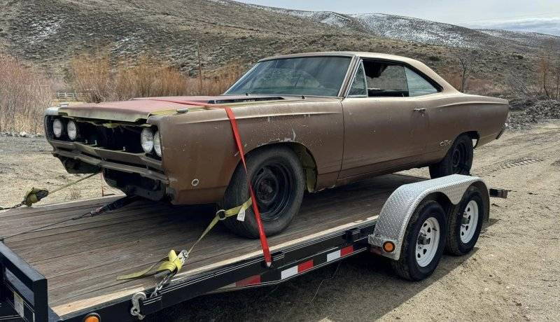 Misc Front End (16486)f '68 Plymouth GTX.jpg