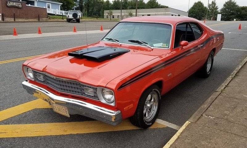 Misc Front End (16590)c '73 Plymouth Duster 340.jpg