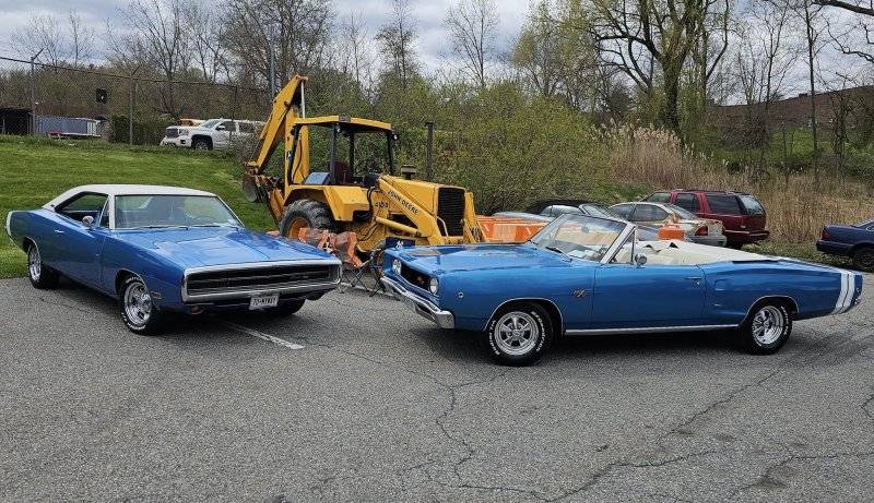 Misc Front End (16632) '70 Charger 500 & '68 Hemi Coronet RT.jpg