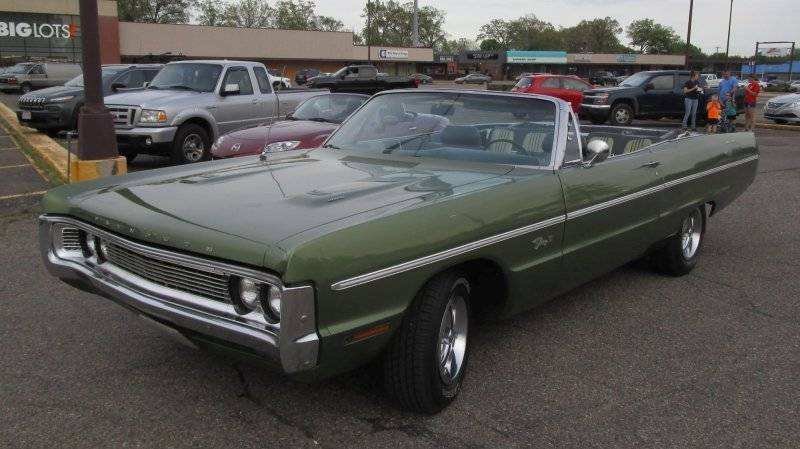 Misc Front End (16683) '70 Plymouth Fury III Convertible.jpg