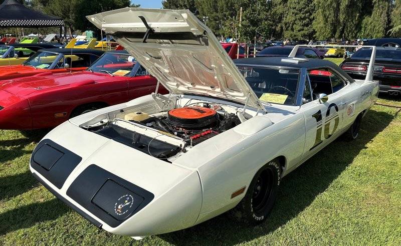 Misc Front End (16731)c Troy Hawkes’ restoration of Jim Lindsley's record-breaking '70 Plymout...jpg