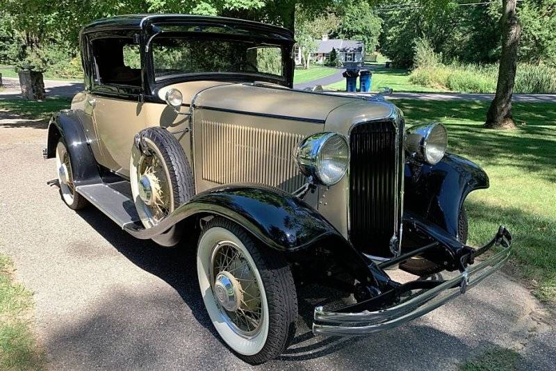 Misc Front End (16753)a '31 Chrysler Series 70 Coupe.jpg