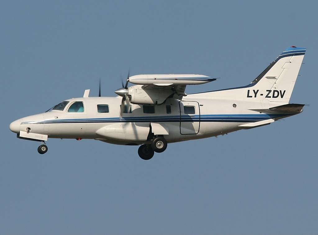 Mitsubishi_MU-2B_AN1706942.jpg