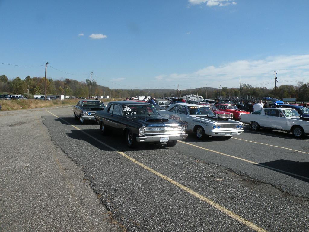 MOPAR DAY ISLAND DRAGWAY 10.17.2010 006.JPG