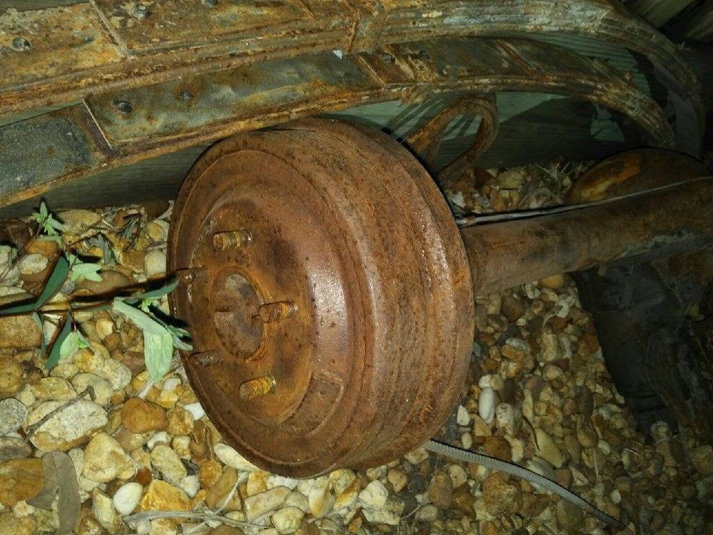 Moparaxle4.jpg