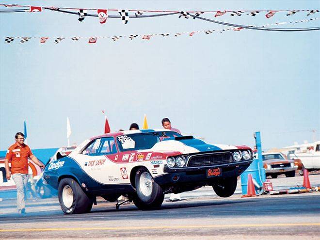 mopp_0706_11_z+mopar_drag_racing_legend_dandy_dick_landy+dodge_challenger.jpg