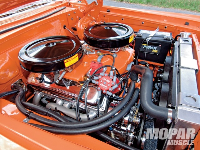 mopp_0905_02_z+1964_dodge_440_station_wagon+engine.jpg