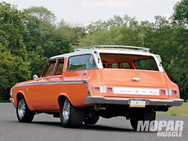 mopp_0905_08_z+1964_dodge_440_station_wagon+rearview.jpg