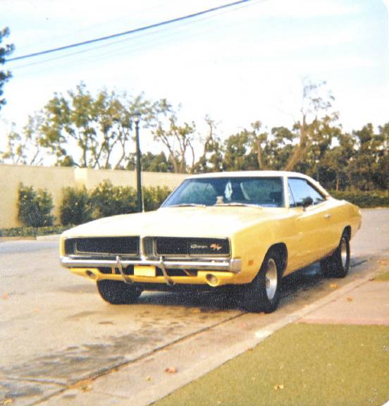 MY_69_DODGE_CHARGER_4ab.jpg