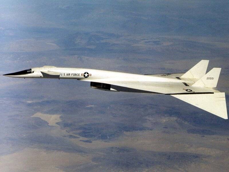 North-American-XB-70-Valkyrie.jpg