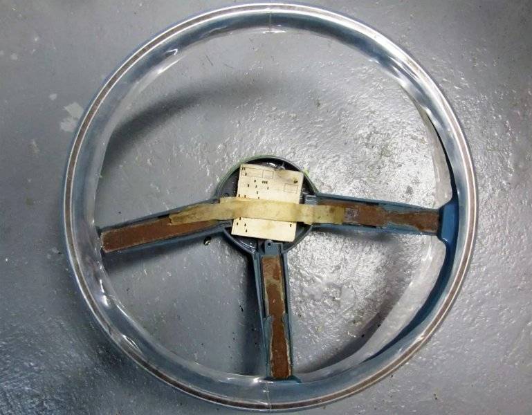 NOS steering wheel.jpg