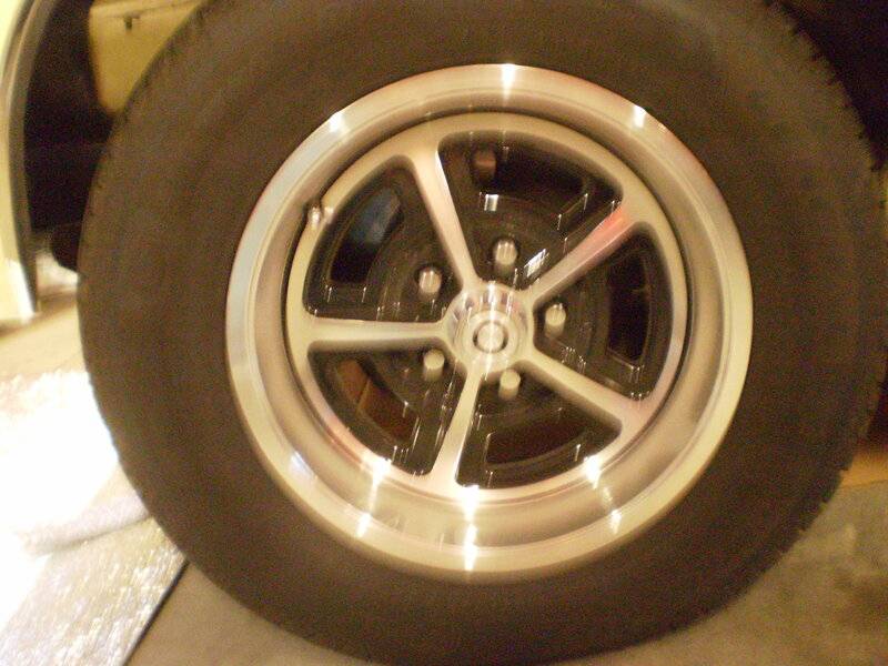 Need help Identifying rims.  For B Bodies Only Classic Mopar Forum