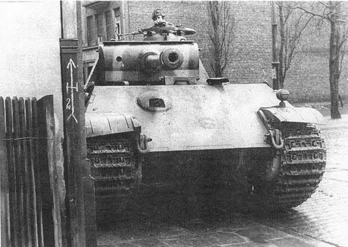 Panther_tank_32.jpg