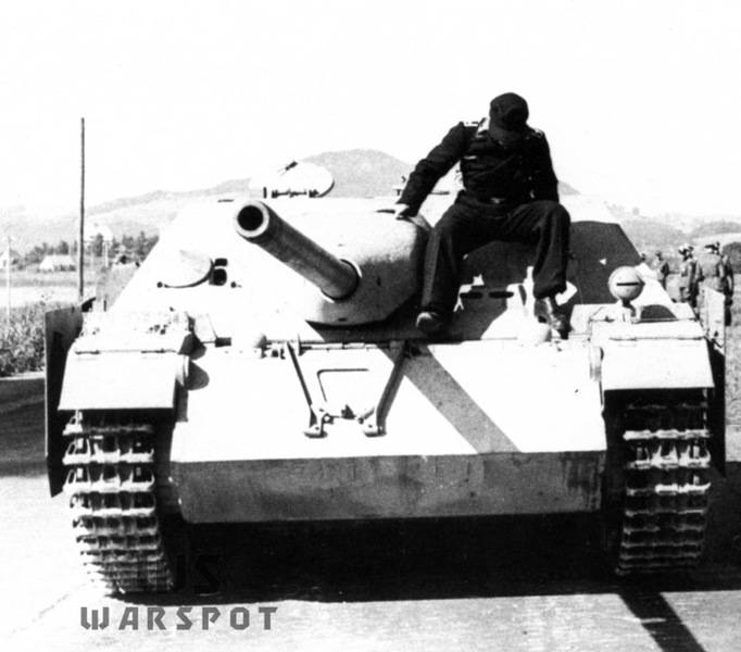 panzer470s02-435b96440828e091f2b09072a4cc1a51-f93ba77e6b31efc031238328732a9716.jpg