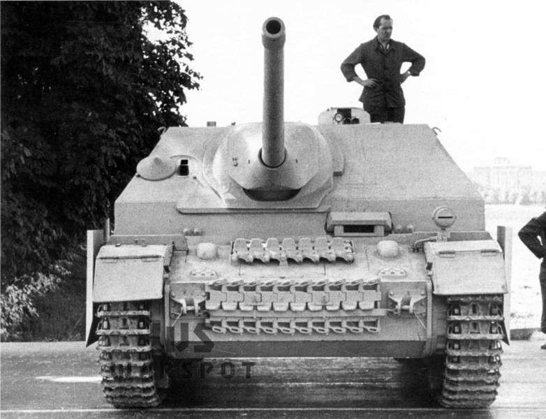 panzer470s13-8392fc9365a81b7cd20dfa052b589bd3-b192b461d918bd9dcfd6efd56b496725.jpg