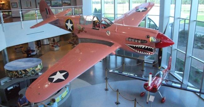 pink-p-40-plane-1-large.jpg