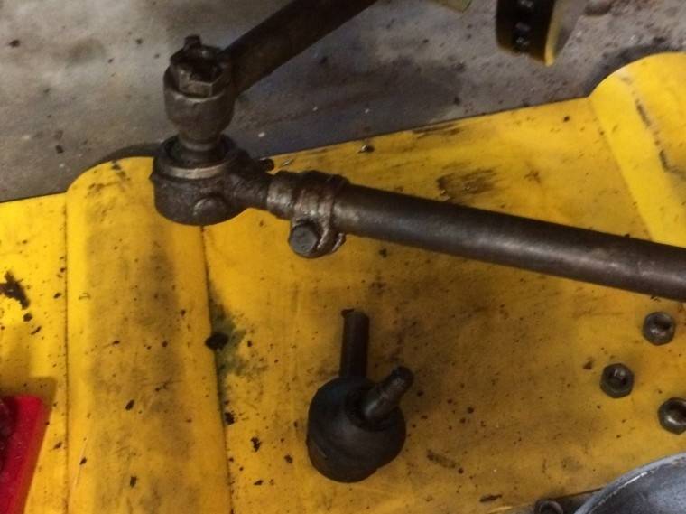 Plaza Tie Rod Ends.jpg