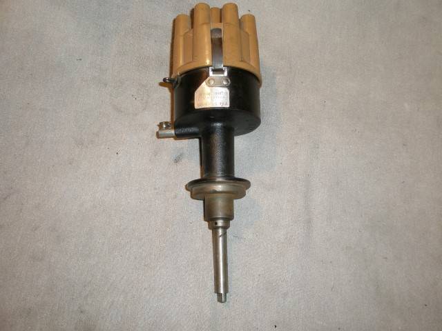 RACE HEMI DISTRIBUTOR 1964-65 001 (Small).JPG