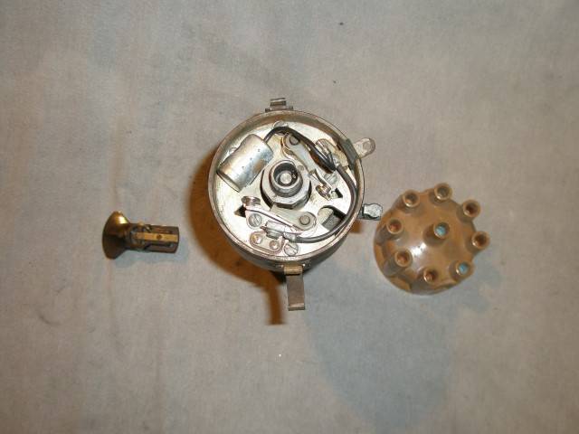 RACE HEMI DISTRIBUTOR 1964-65 005 (Small).JPG