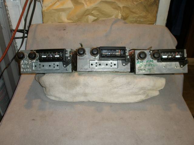 RADIOS 71-74 B BODY 004 (Small).JPG