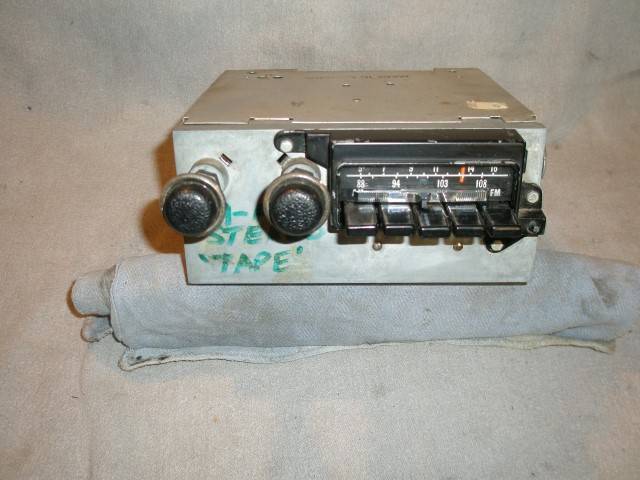 RADIOS 71-74 B BODY 009 (Small).JPG