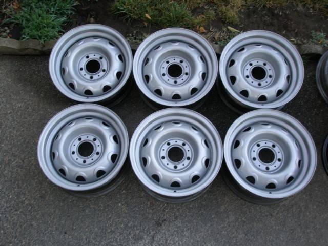 RALLYE WHEELS Cleaned & Painted 005 (Small).JPG