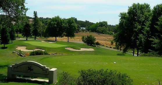 Rancho Murieta CC par 3 3rd hole North course.jpg