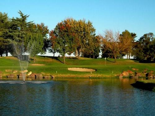 Rancho Murieta CC par 4 10th hole North Course.jpg