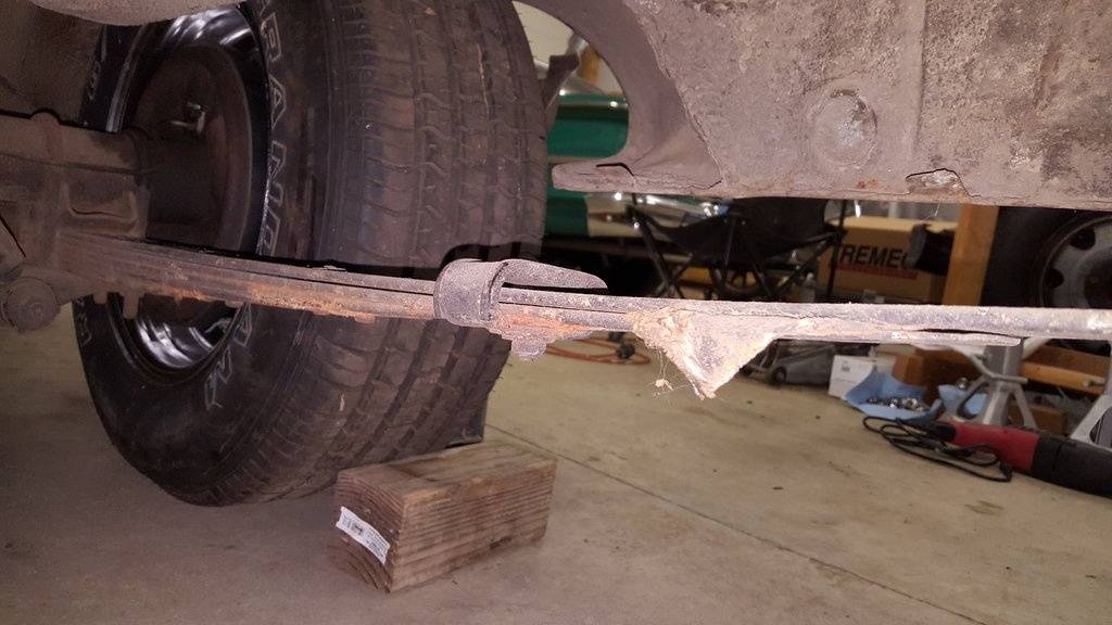 rear spring.jpg